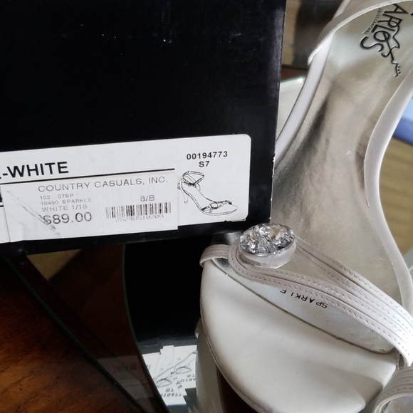 Carlos Santana White Sparkle Heel - Picture 6 of 6